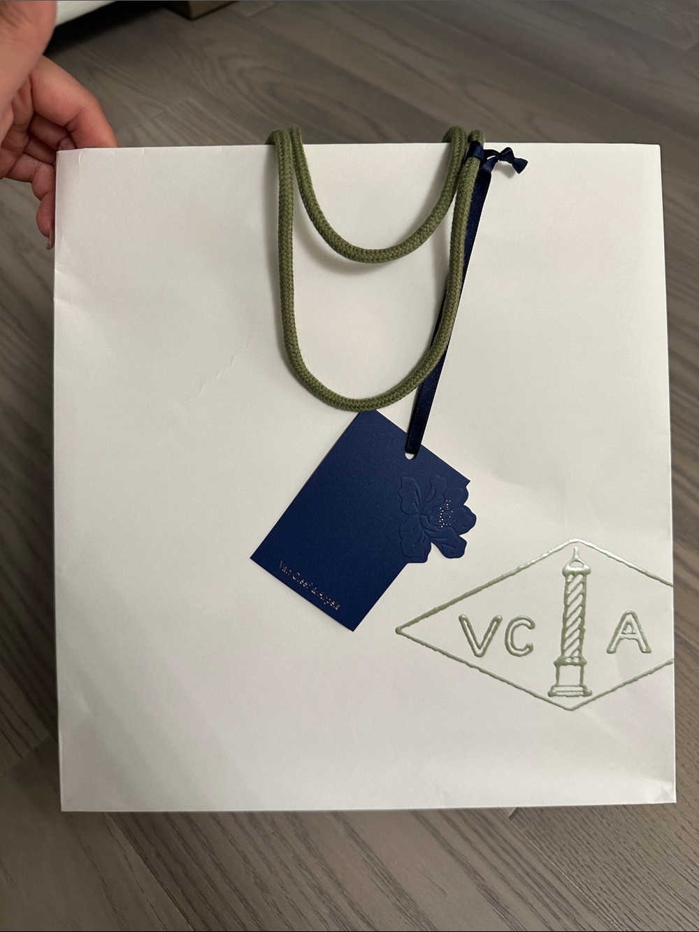 Van Cleef & Arpels Gift bag